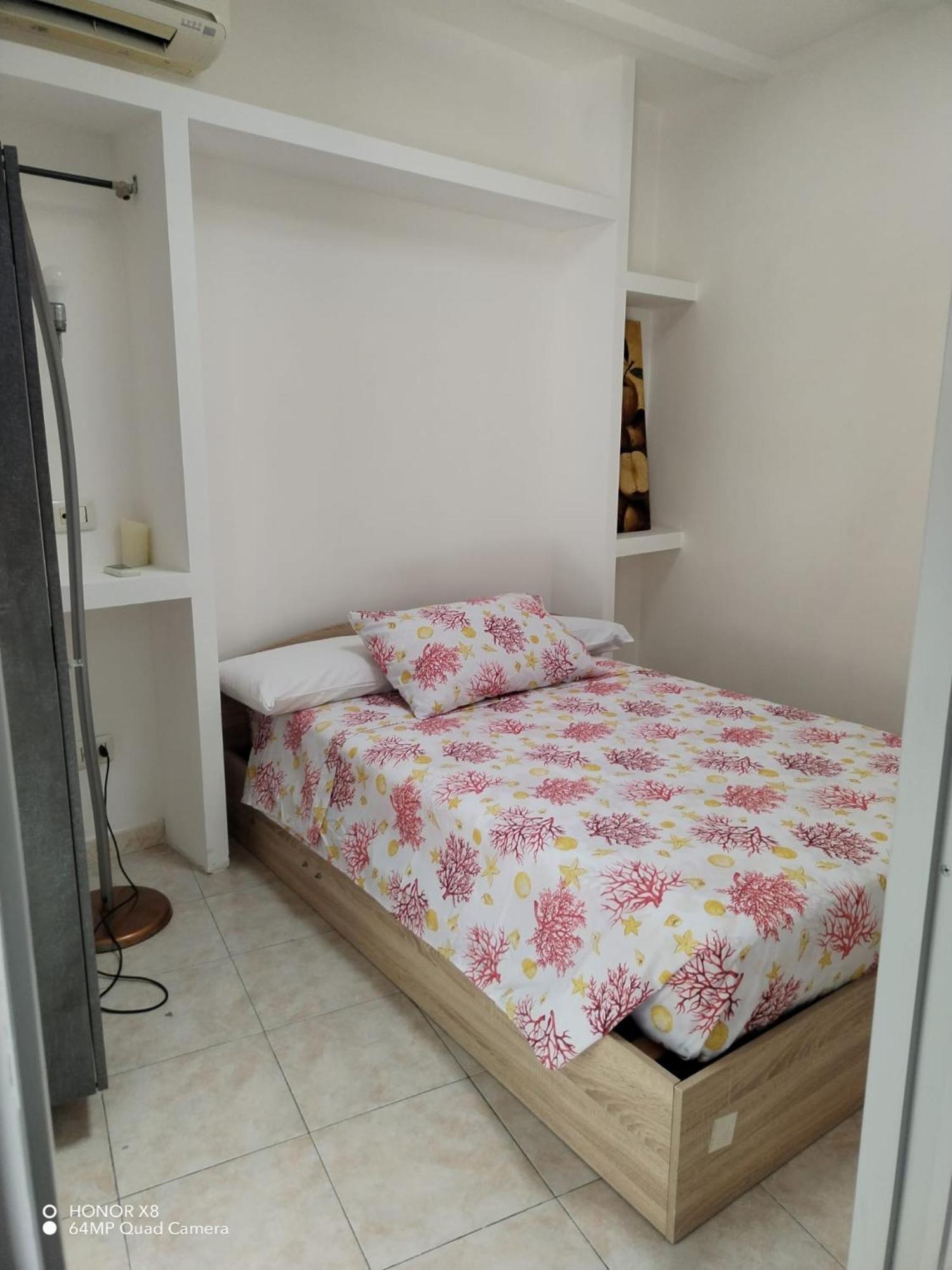 B&B Civitavecchia La Casetta Con Giardino 外观 照片